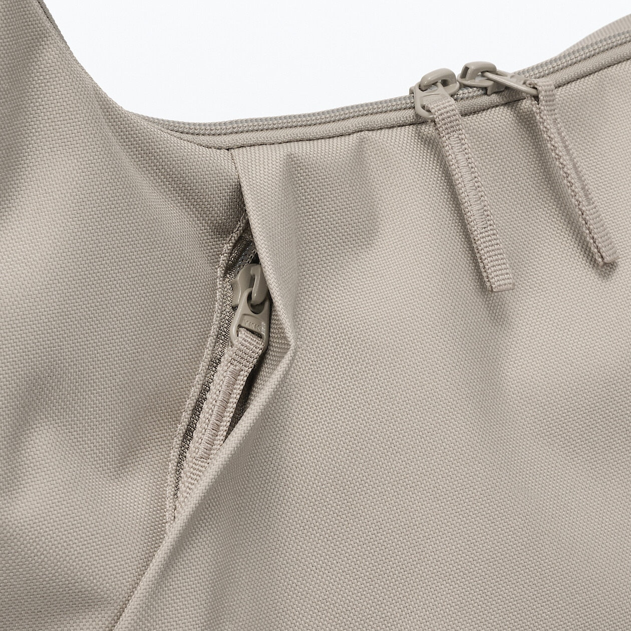 2-Way Water Repellent Shoulder Bag - Image 18