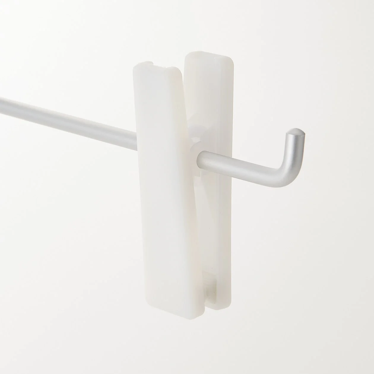 Aluminium Hanger for Pants & Skirts - 1 Tier - Image 6