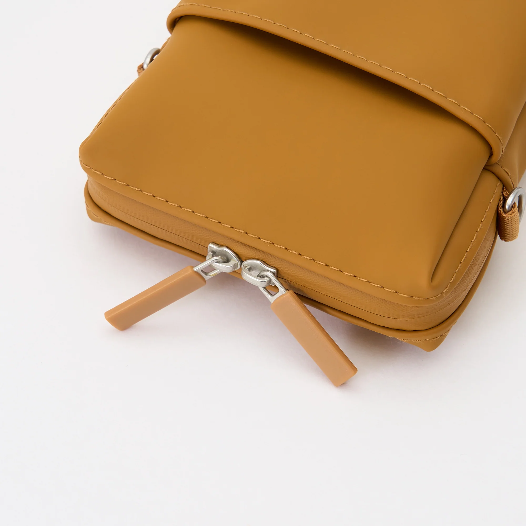 Combinations Case - Vertical - Mustard - Image 4