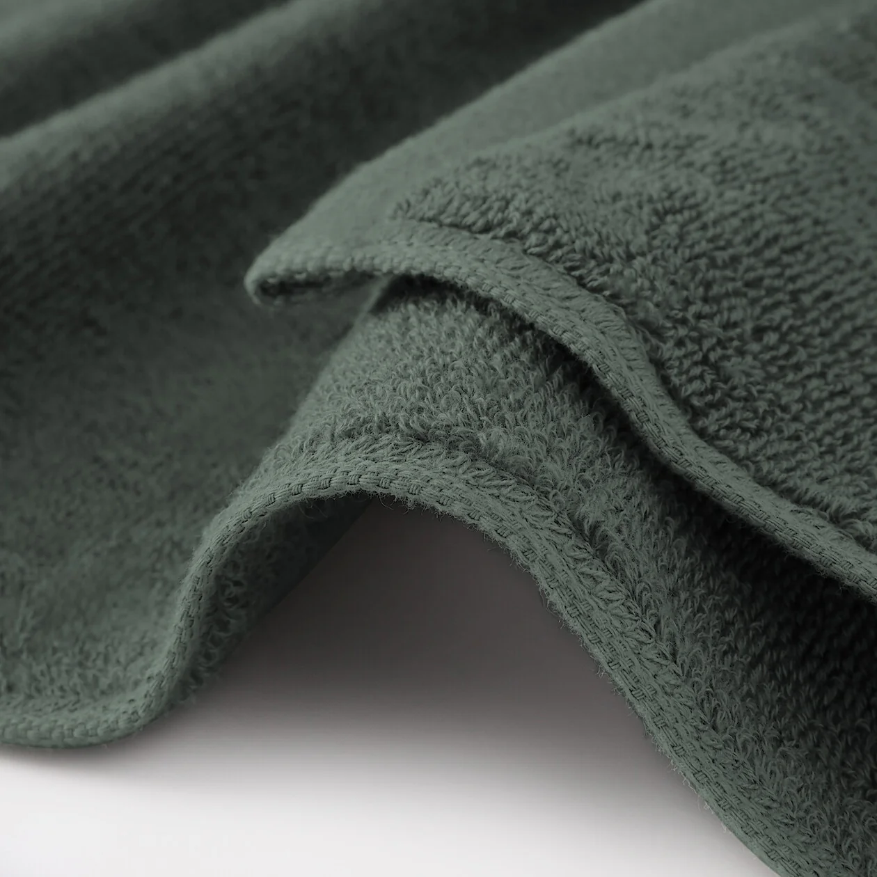 Fluffy Pile Hand Towel with Loop - Image 13