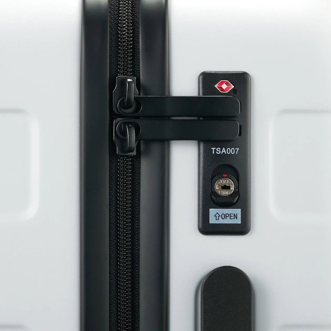 Hard Shell Suitcase - 36L (54cm) - Image 10