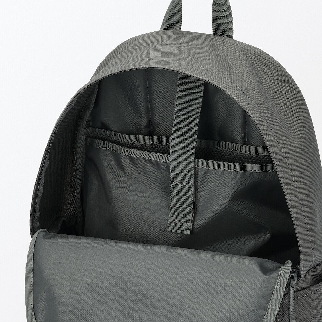 Less Tiring Water Repellent Backpack - Image 29