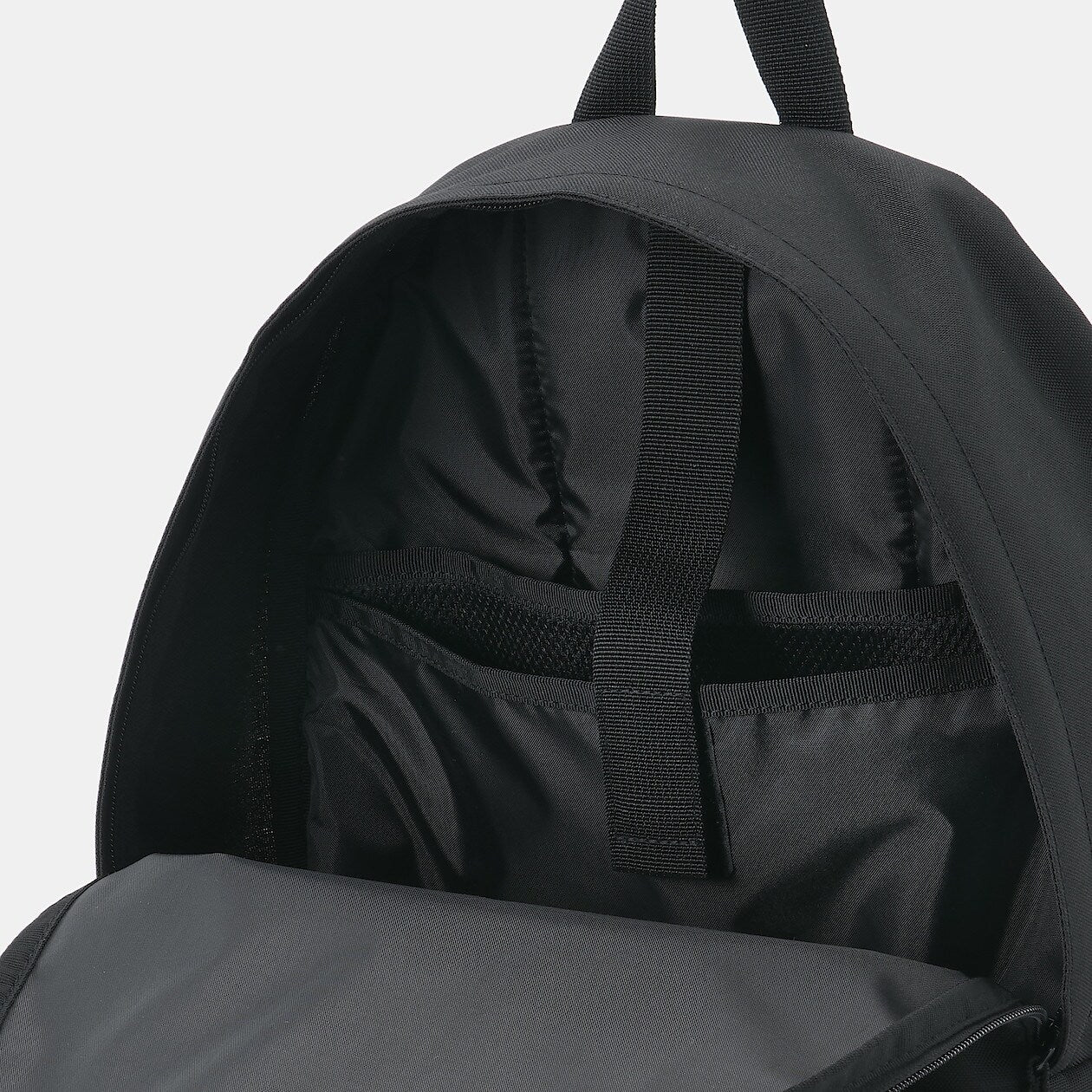 Less Tiring Water Repellent Backpack - Image 4