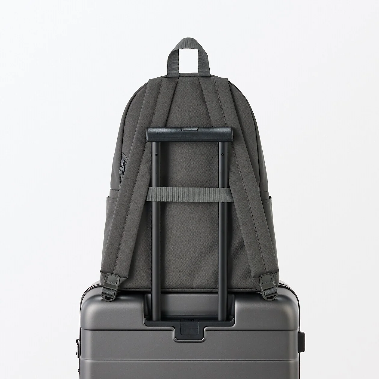 Less Tiring Water Repellent Backpack - Image 40
