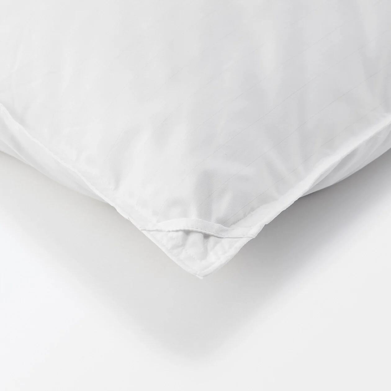 Medium Thick Down Duvet - Image 9