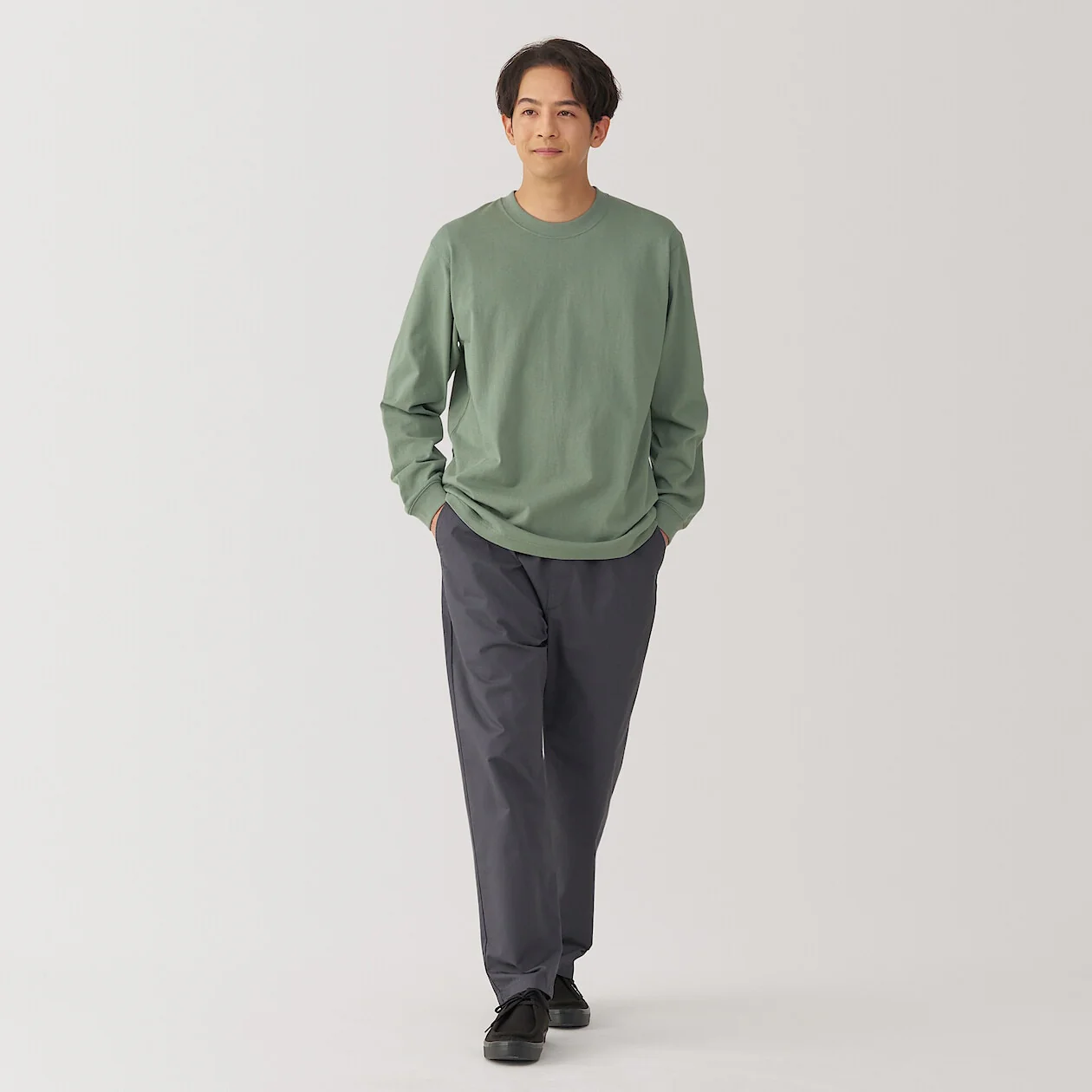 Washed Cotton Heavyweight Crewneck Long Sleeve T-Shirt - Image 16