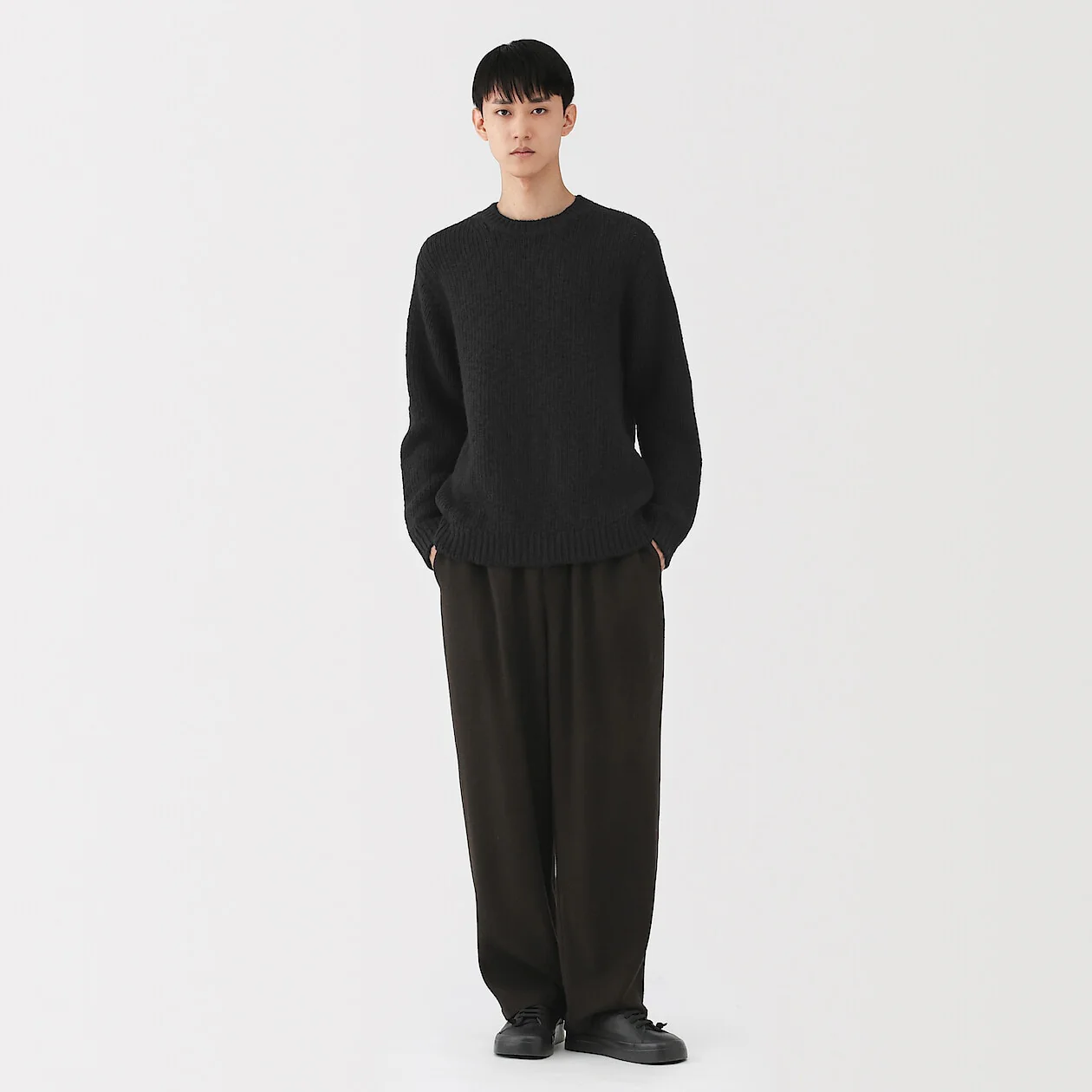 Merino Wool Low-Gauge Crewneck Sweater - Image 8