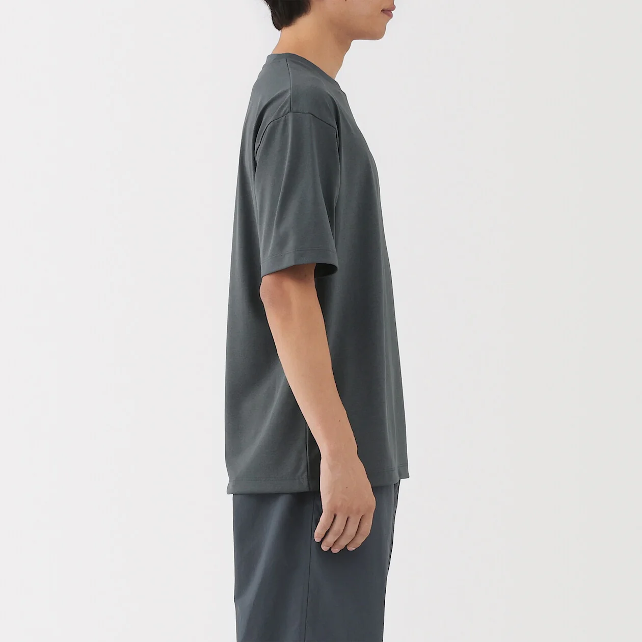 Quick Dry Crewneck Short Sleeve T-Shirt - Image 3