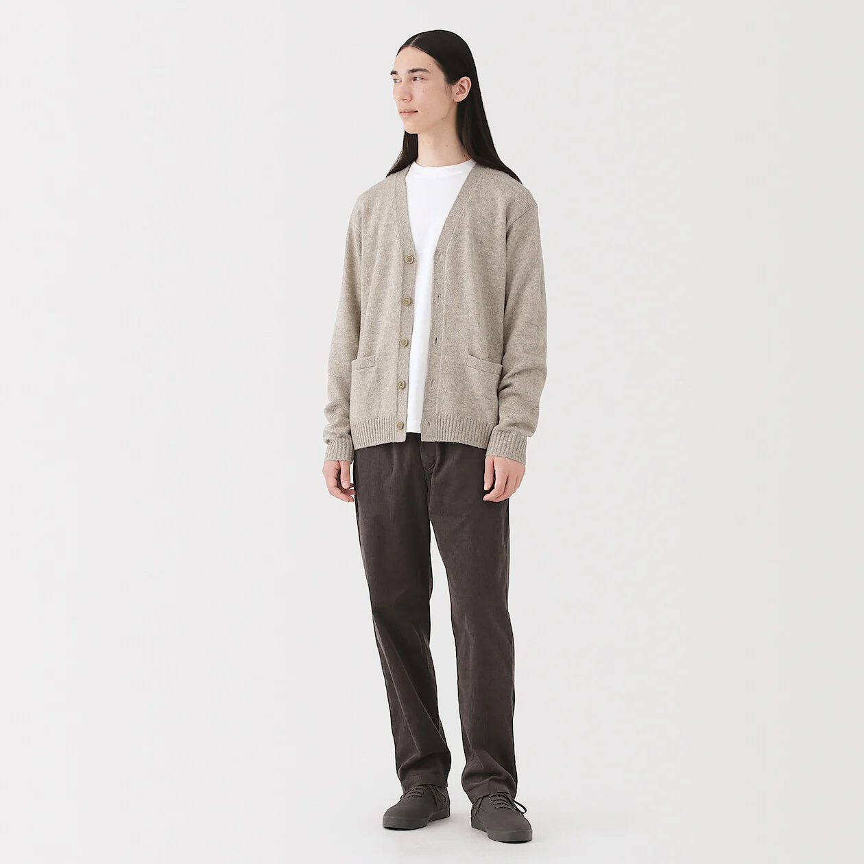 Washable Wool Mid Gauge V-Neck Cardigan - Image 14