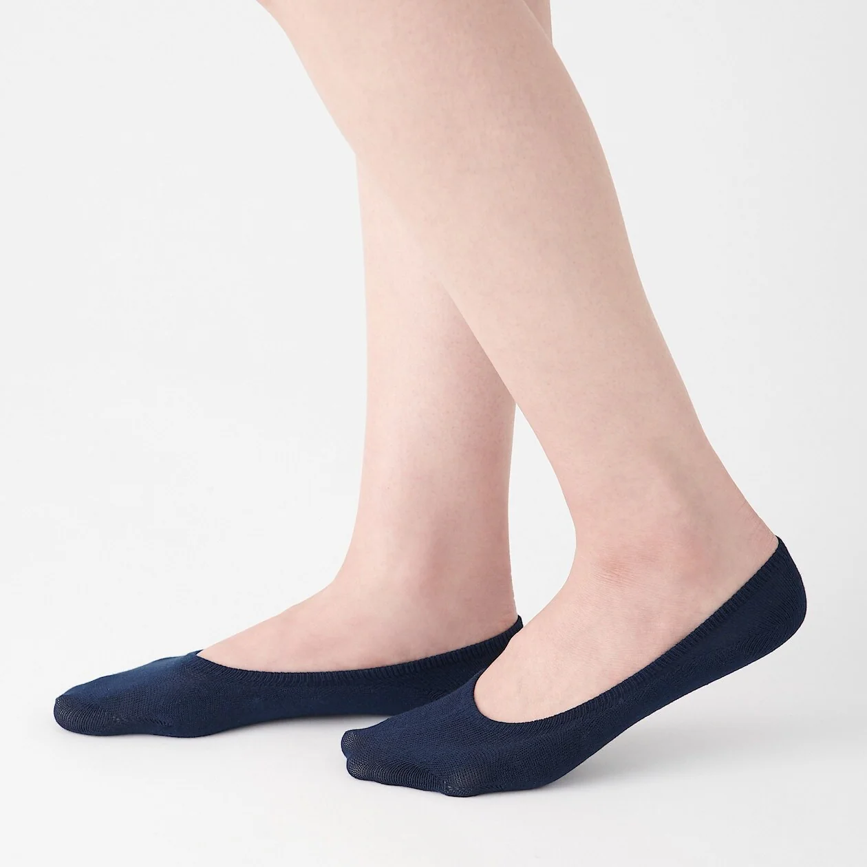 Non-Slip Wide Fit Cotton Blend No-Show Socks - Image 12