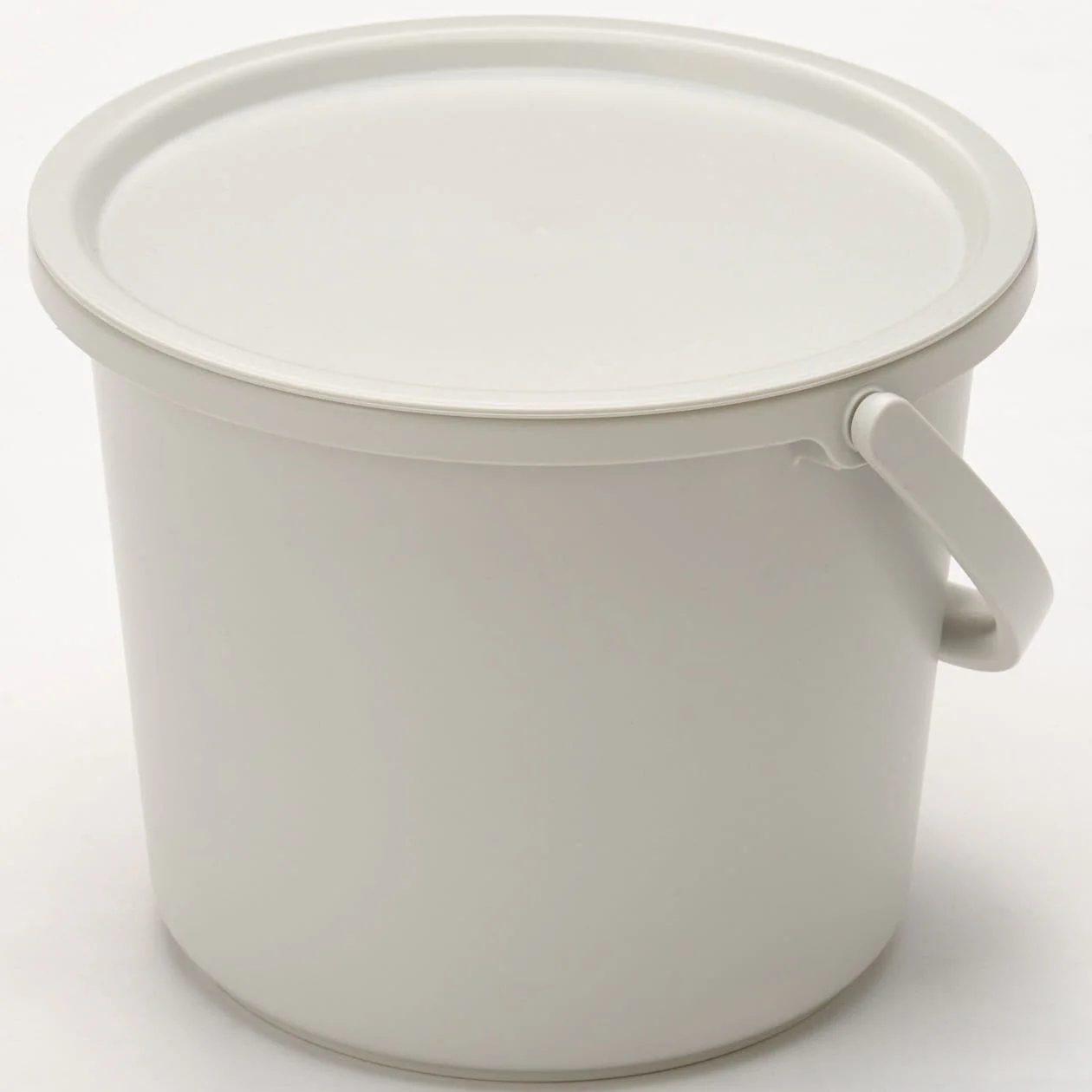 Polypropylene Bucket With Lid - Image 5
