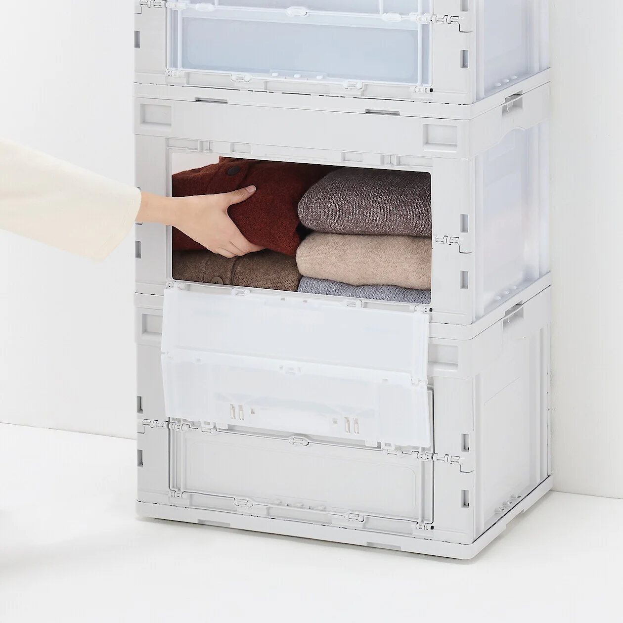 Polypropylene Folding Storage Container with Window - 50L - Image 14