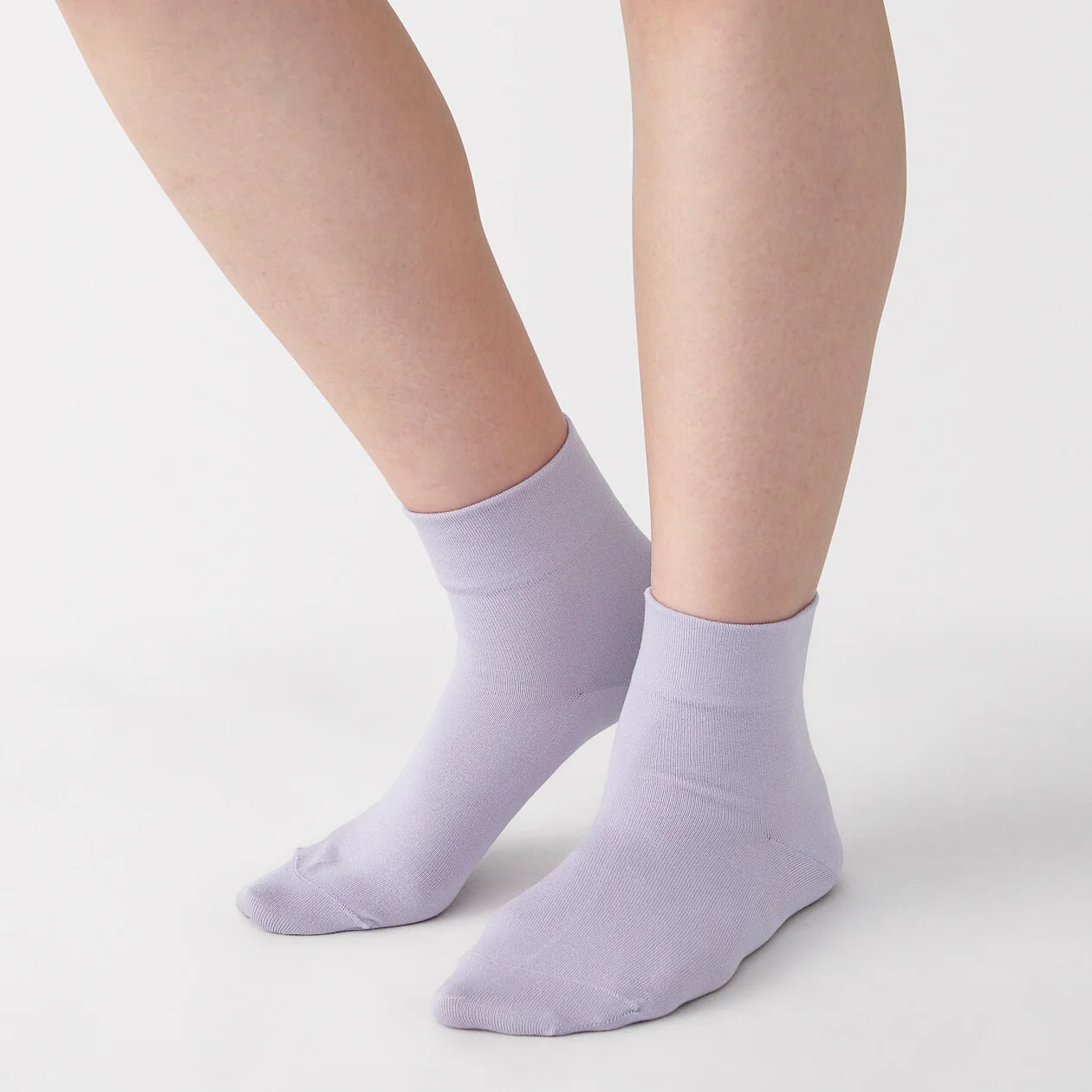 Right Angle Rayon Blend Loose Top Short Socks - Image 19