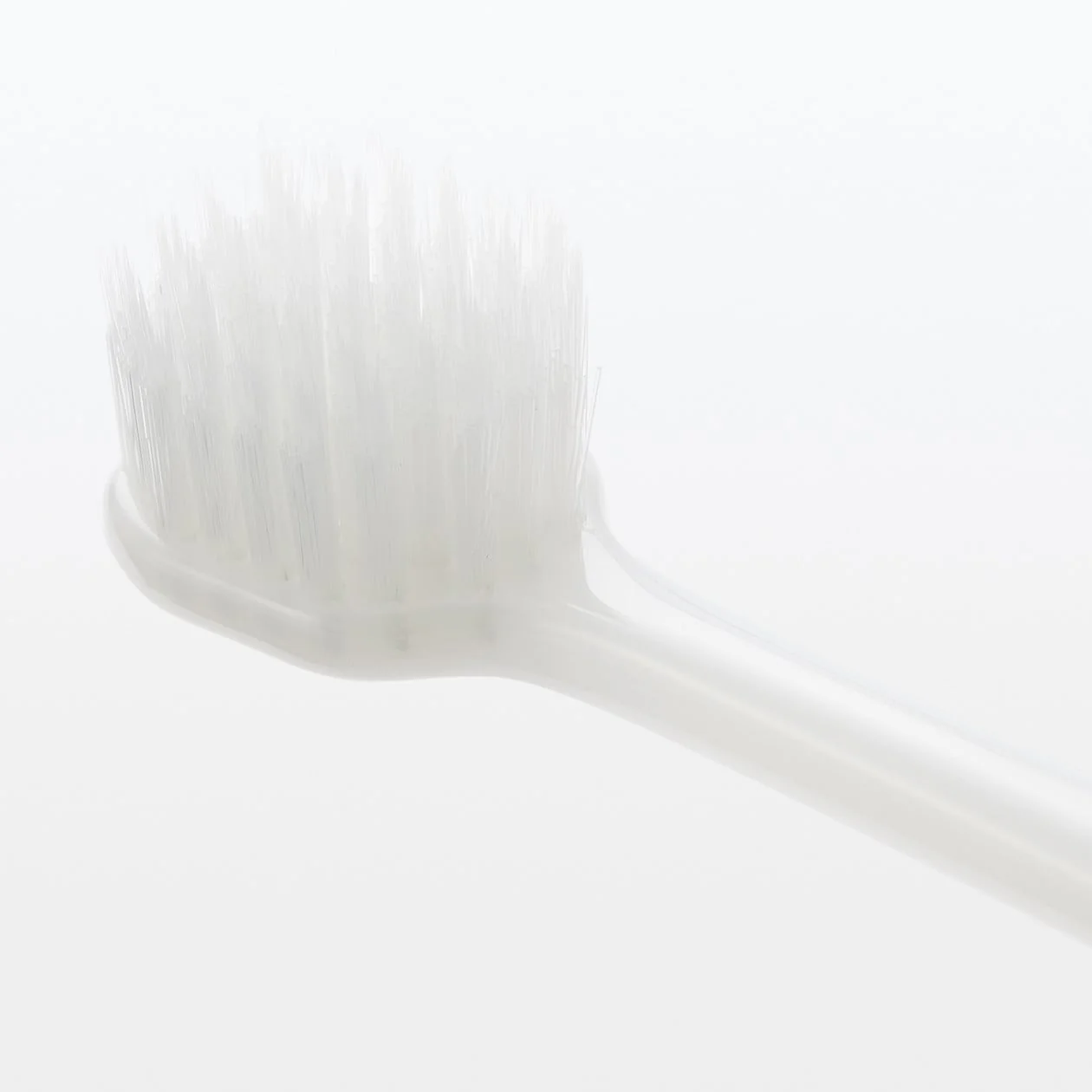 Replaceable Head Wide Toothbrush - Image 5