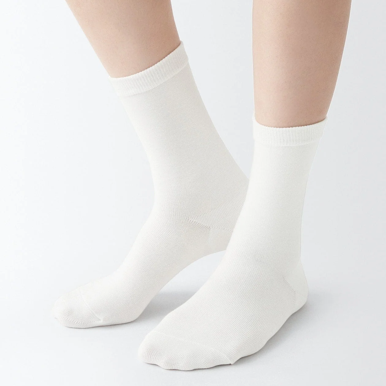 Right Angle 3 Layer Loose Top Socks - Image 4