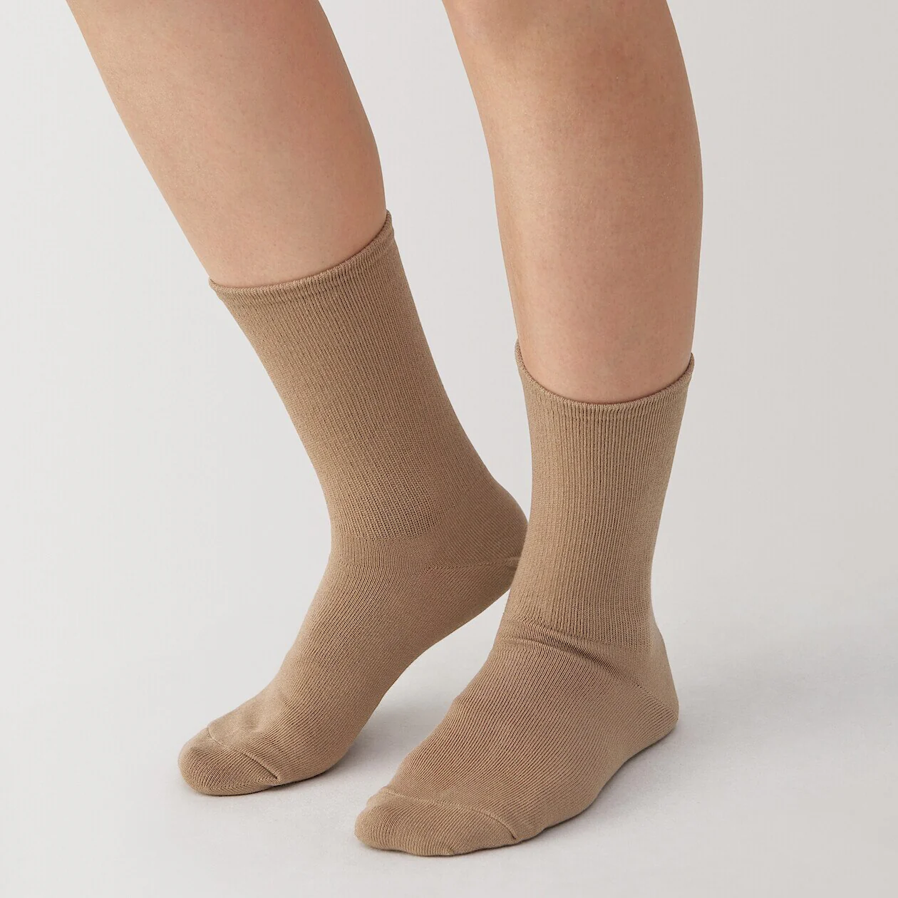 Right Angle Loose Top Tapered Socks - Image 16