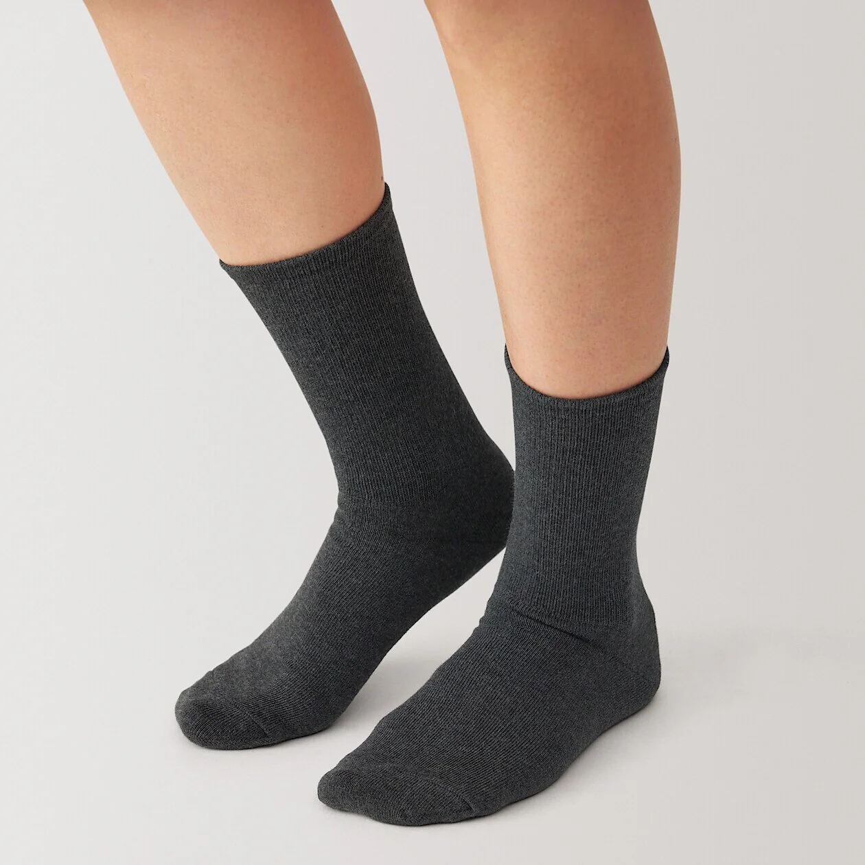 Right Angle Loose Top Tapered Socks - Image 4