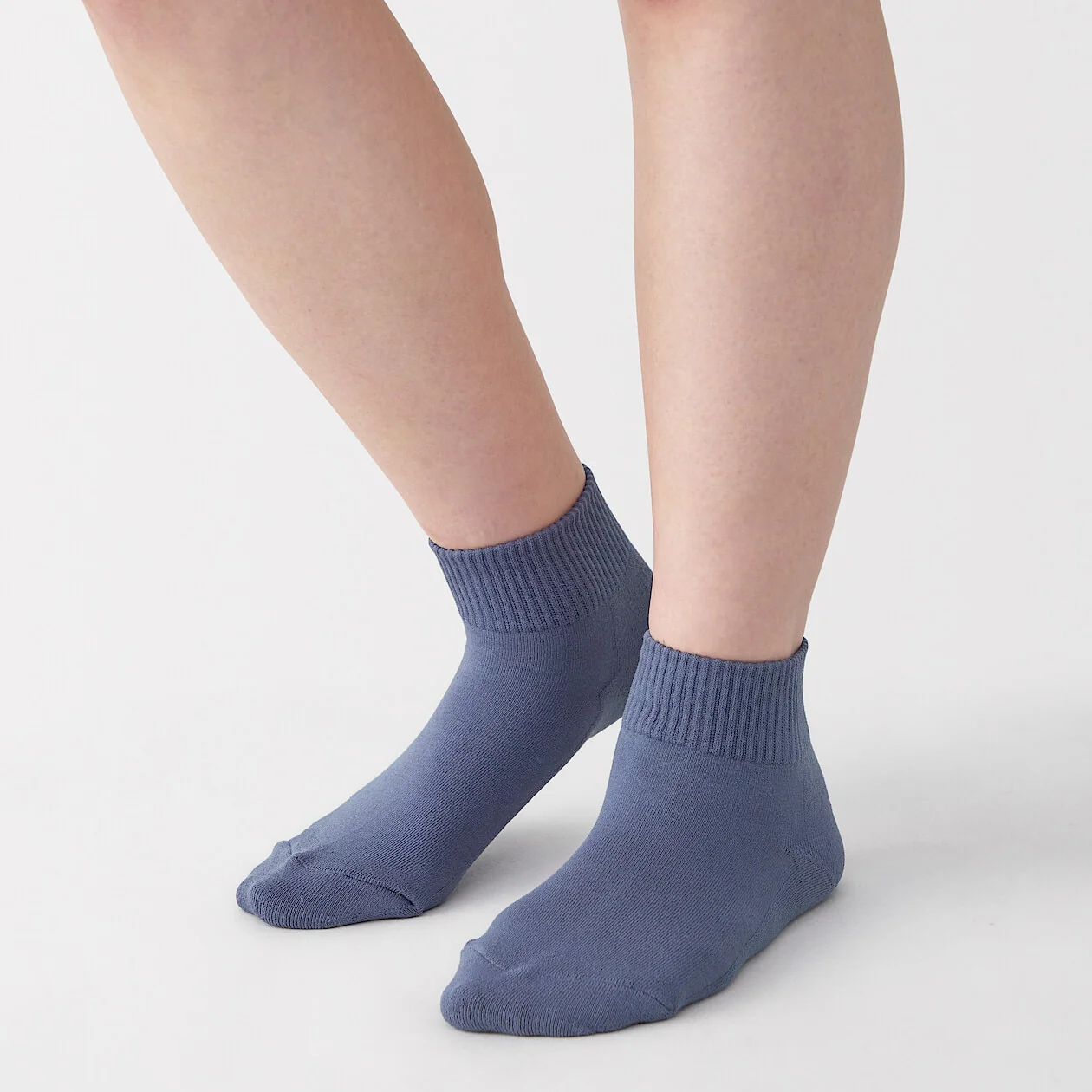 Right Angle Pile Short Socks - Image 12