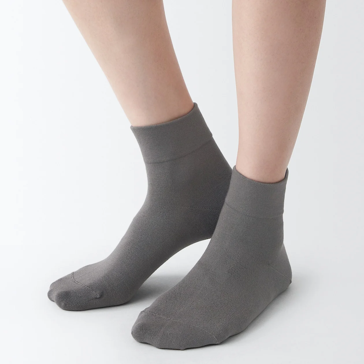 Right Angle Lightweight Short Socks - Image 12