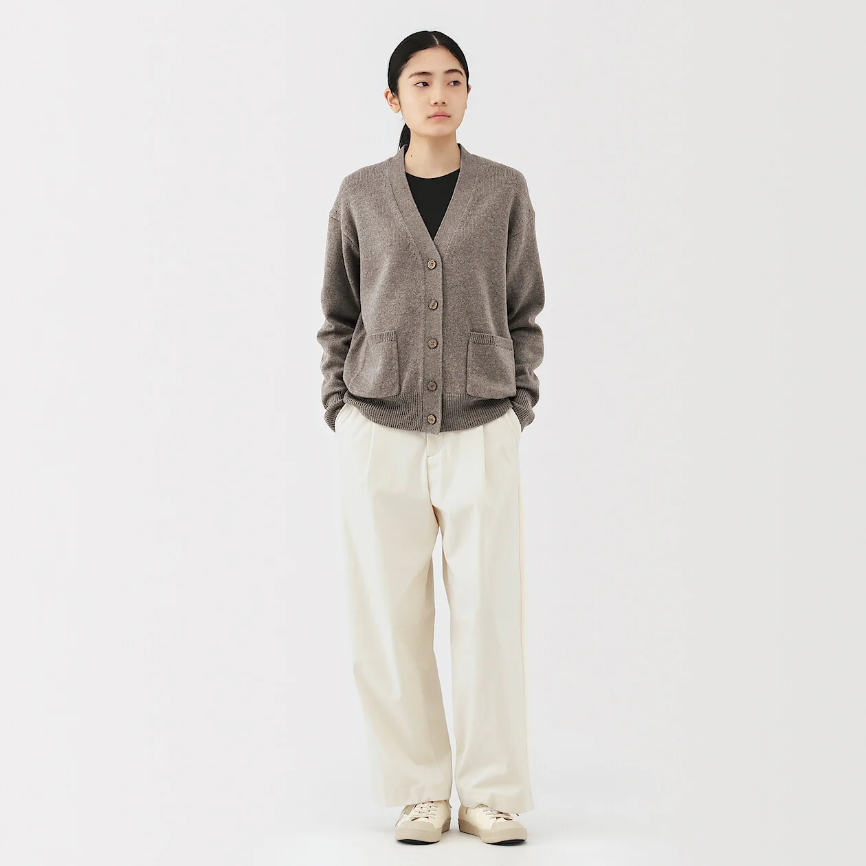 Washable Wool Mid-Gauge V-Neck Cardigan - Image 2