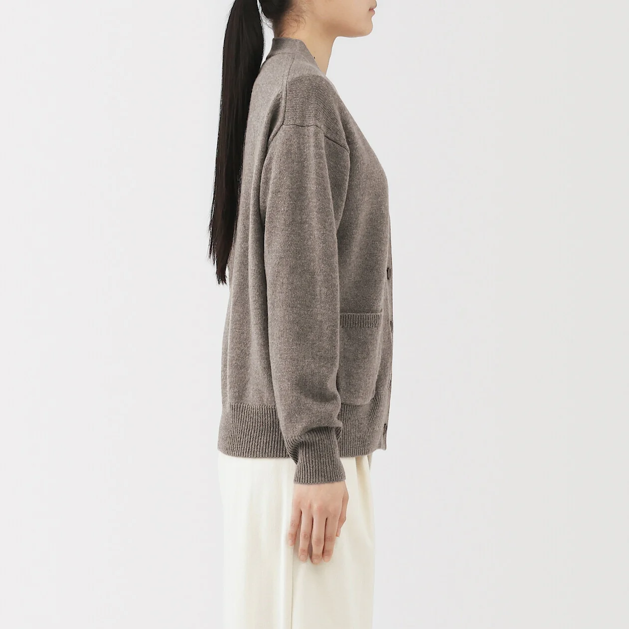 Washable Wool Mid-Gauge V-Neck Cardigan - Image 3