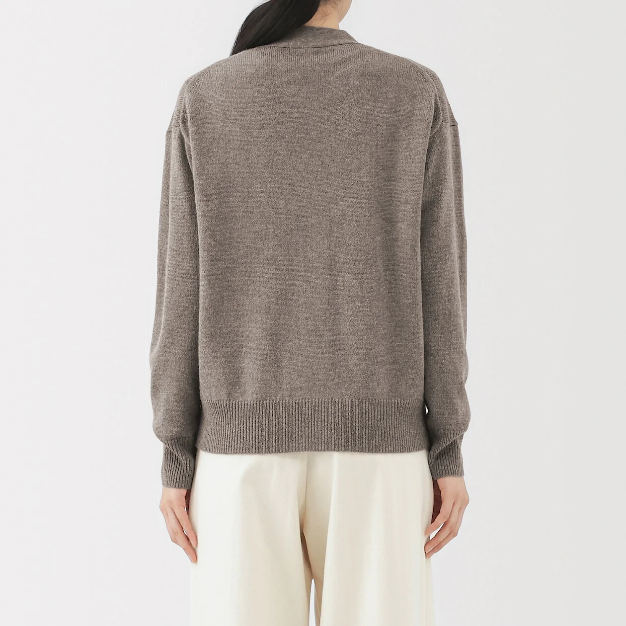 Washable Wool Mid-Gauge V-Neck Cardigan - Image 4