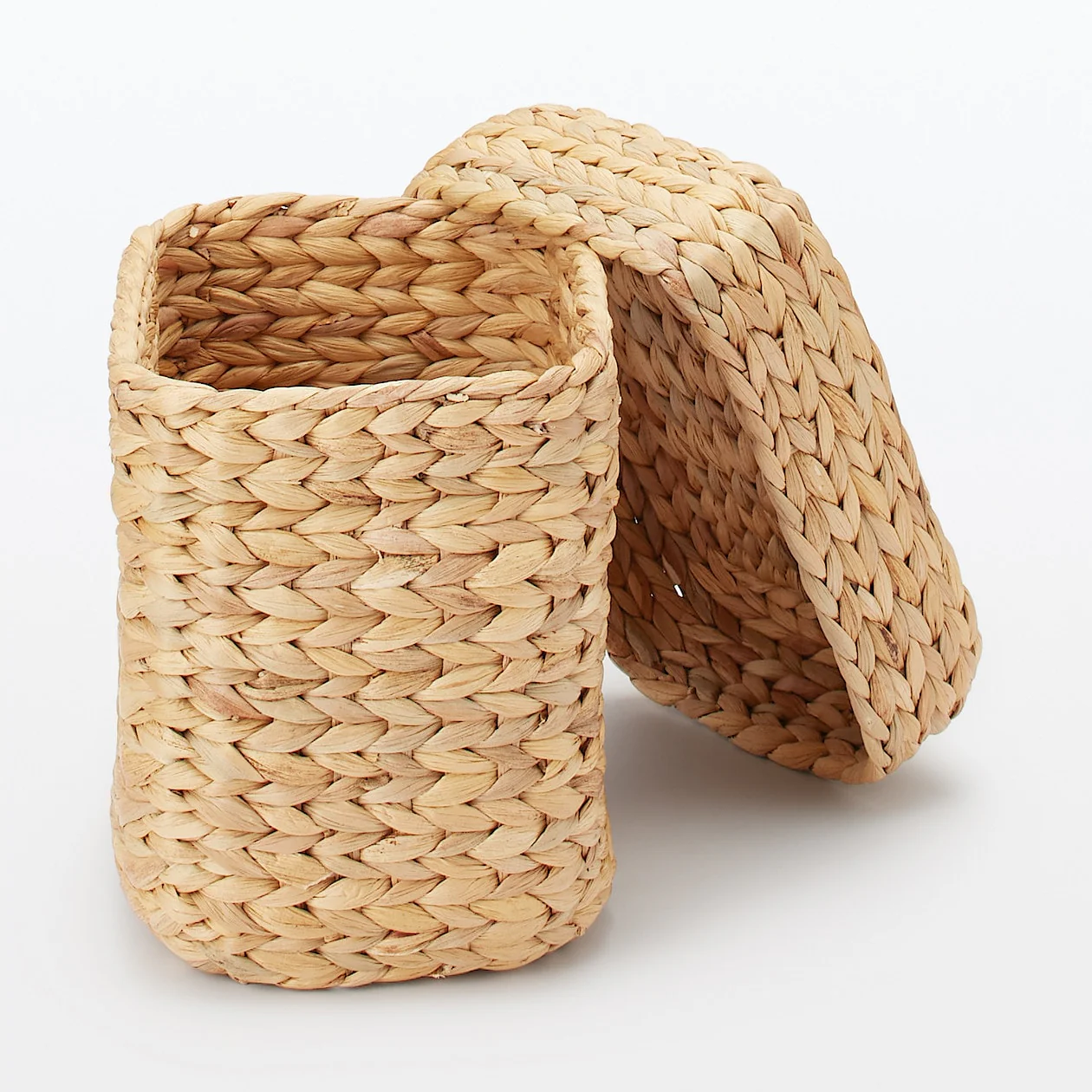 Water Hyacinth Basket with Lid - Image 20