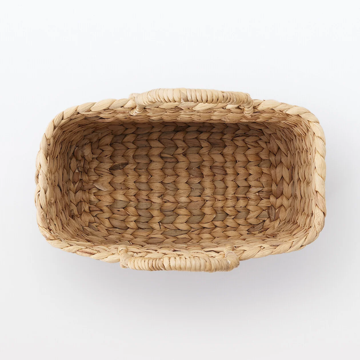 Water Hyacinth Oval Basket with Handles - Image 4