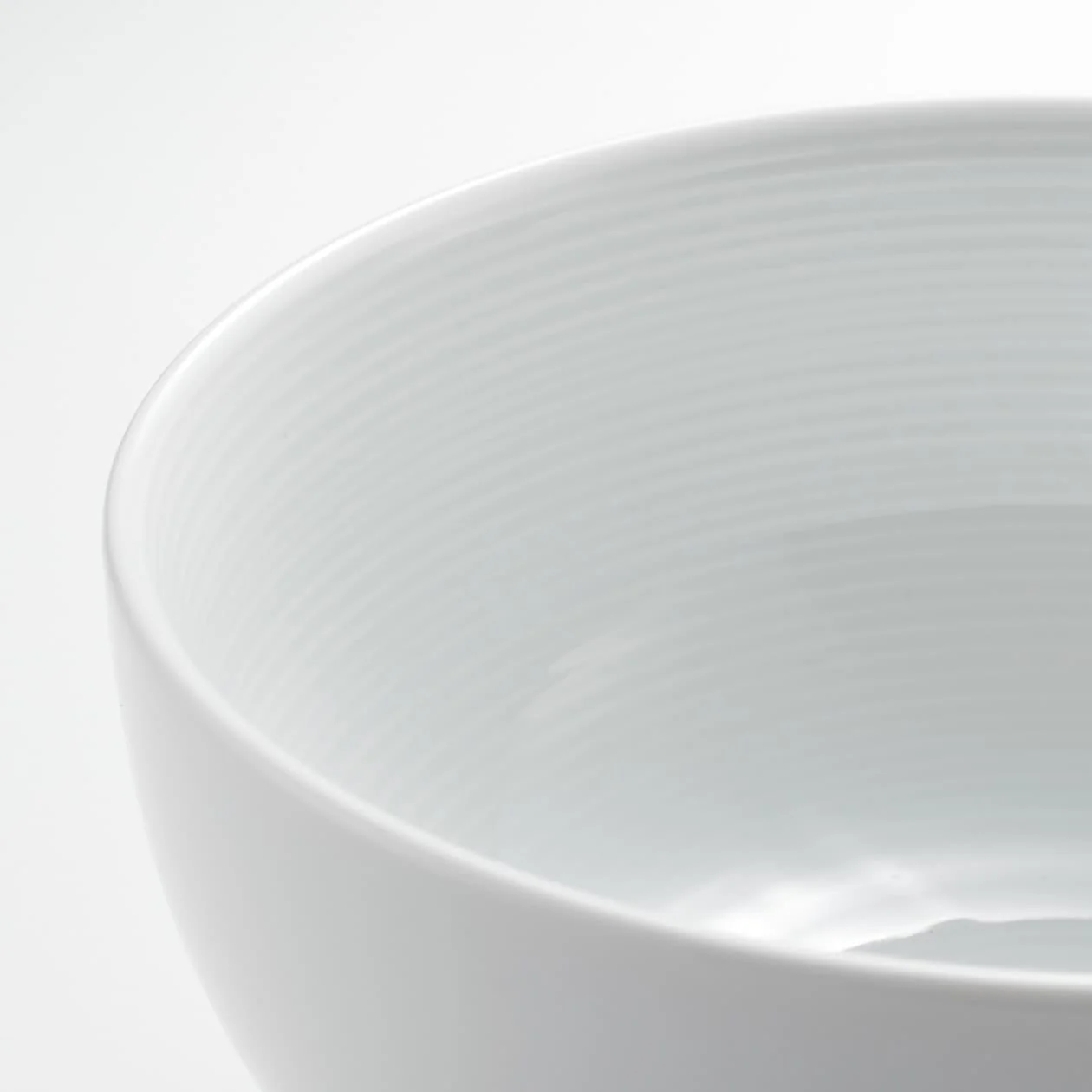 White Porcelain Donburi Bowl - Large - Image 5