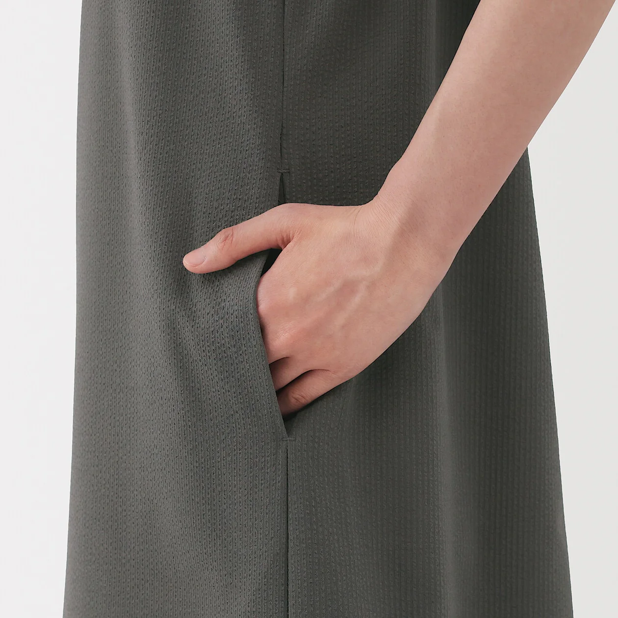 Breathable Seersucker Jumpsuit - Image 16