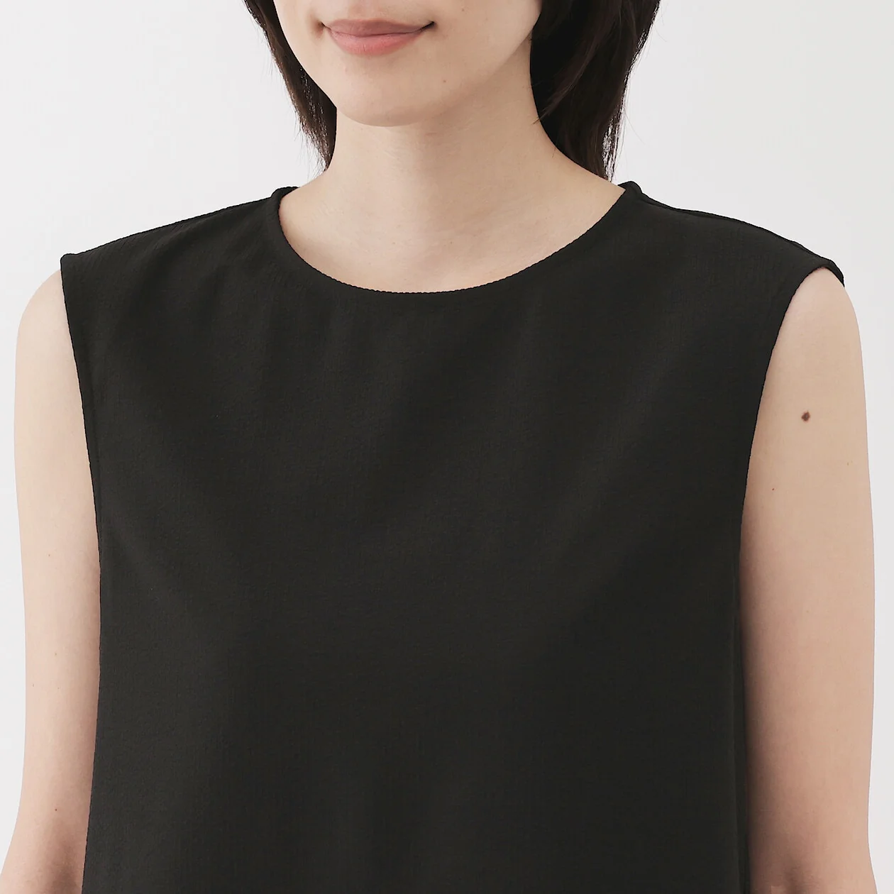 Breathable Seersucker Sleeveless Dress - Image 14