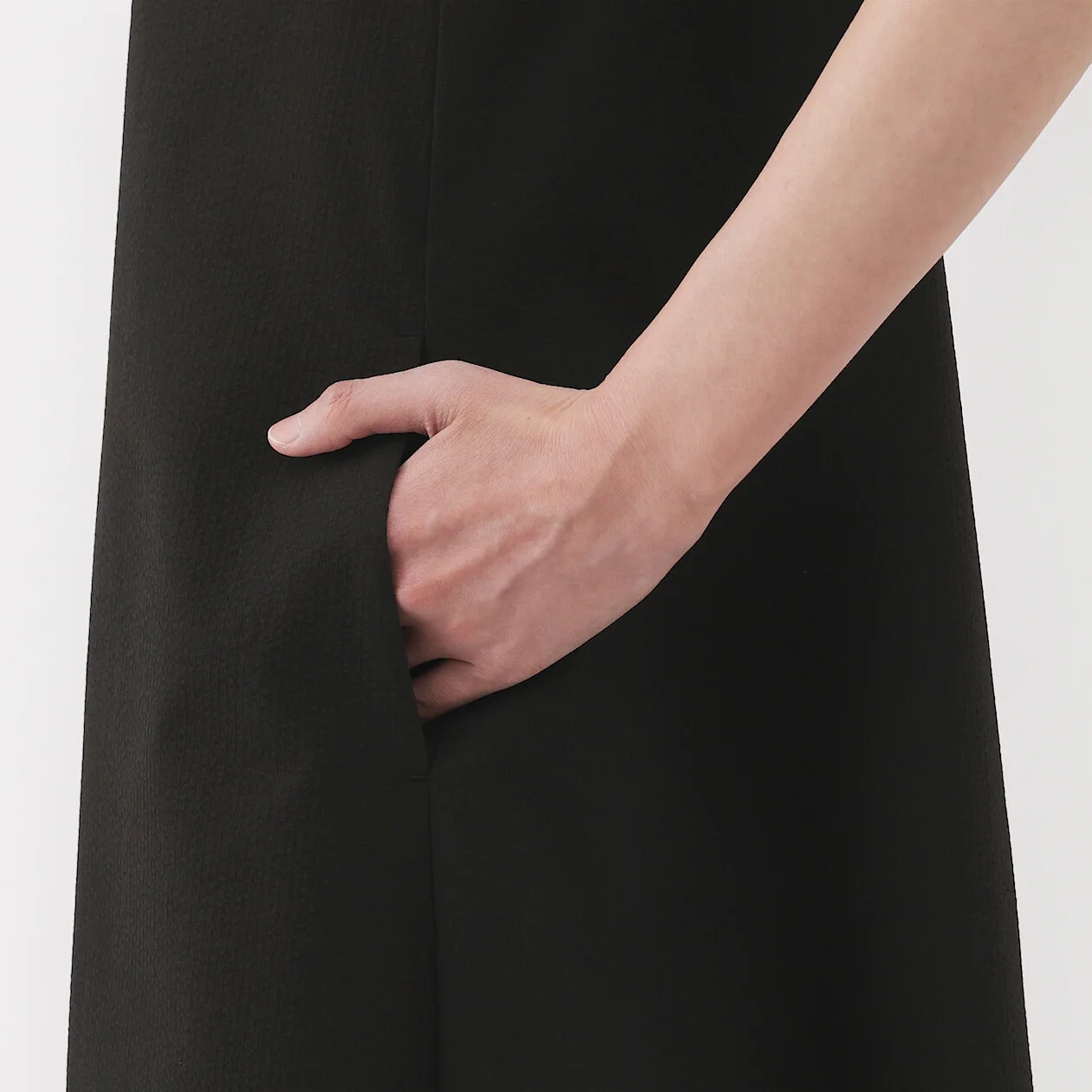 Breathable Seersucker Sleeveless Dress - Image 16