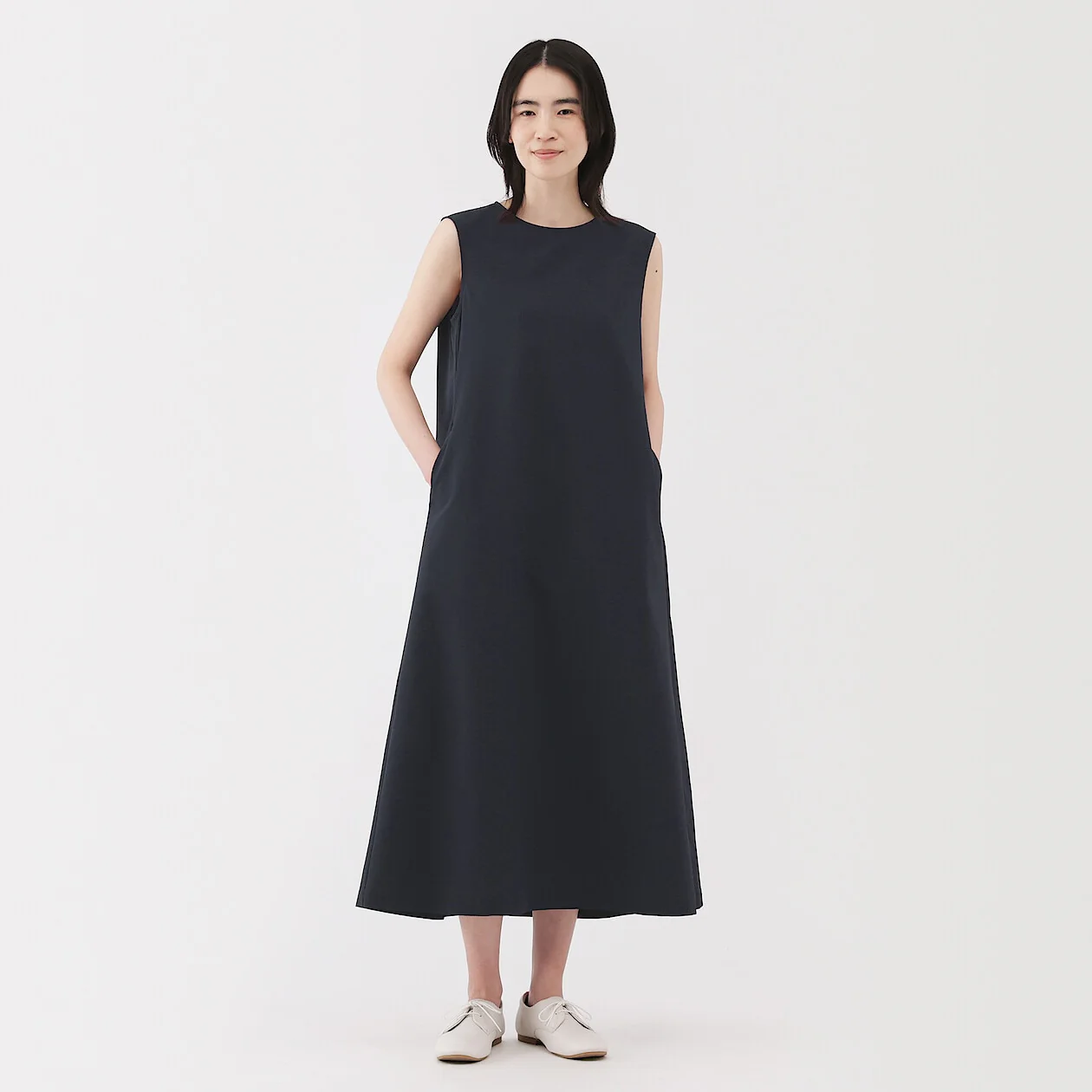 Breathable Seersucker Sleeveless Dress - Image 21