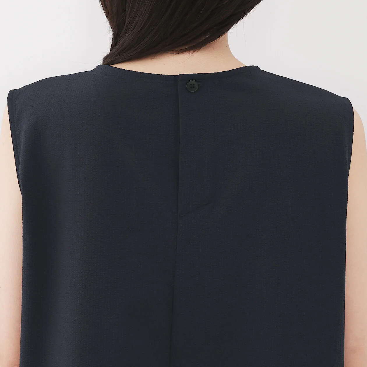 Breathable Seersucker Sleeveless Dress - Image 26