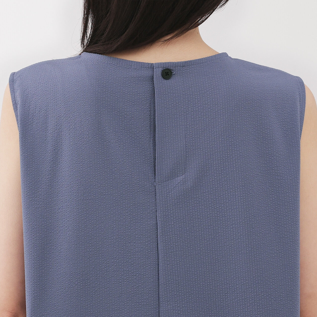 Breathable Seersucker Sleeveless Dress - Image 6