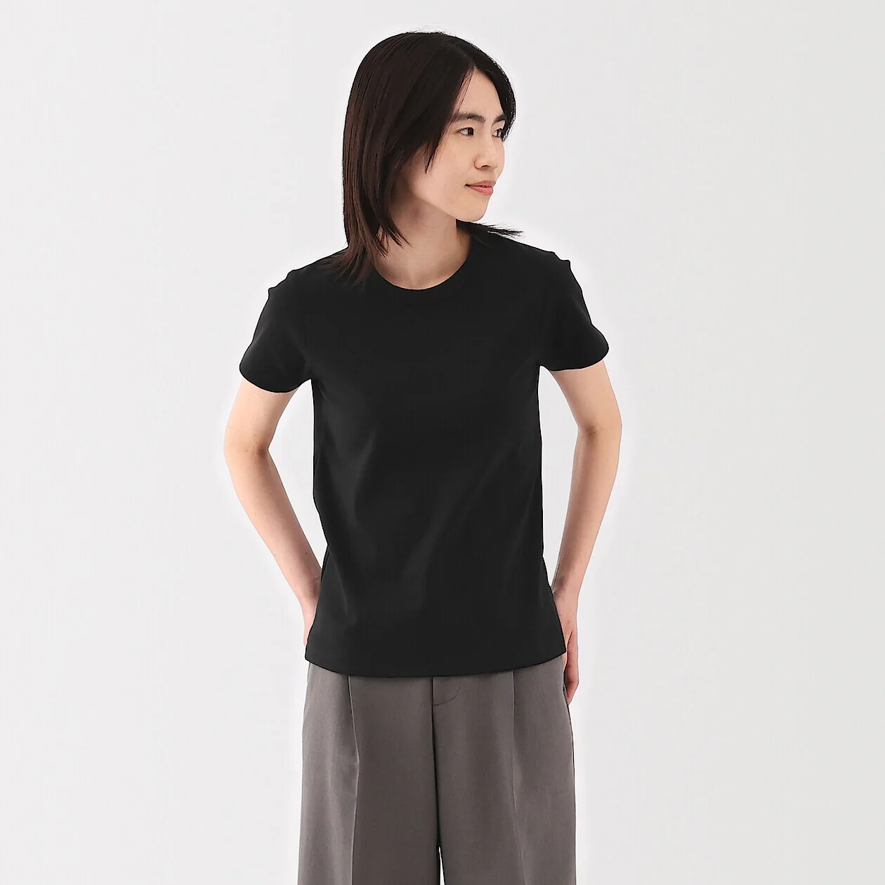 Cool Touch Anti Sweat-Stain Crewneck Short Sleeve T-Shirt - Image 41
