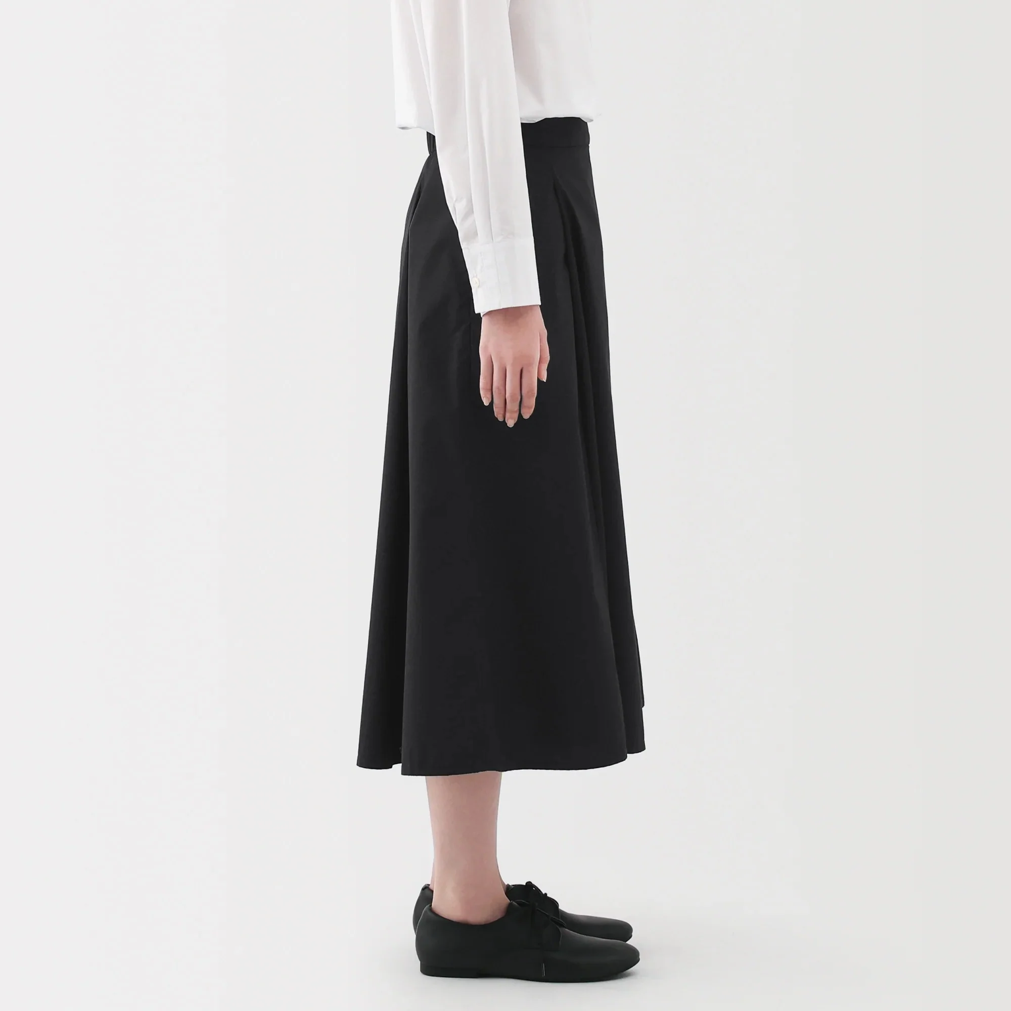Quick Dry Broadcloth Flare Skirt - Image 16