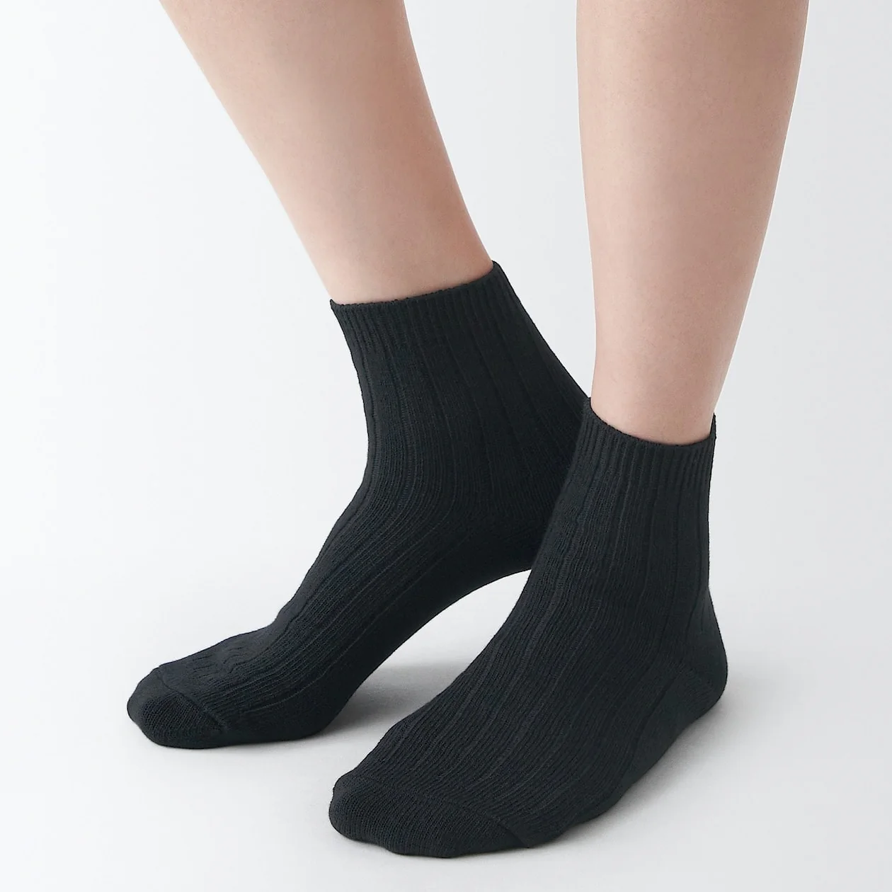 Right Angle Soft Stretch Rib Short Socks - Image 8