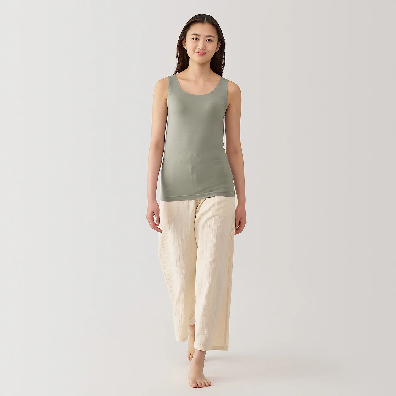Smooth Bra Tank Top - Image 29