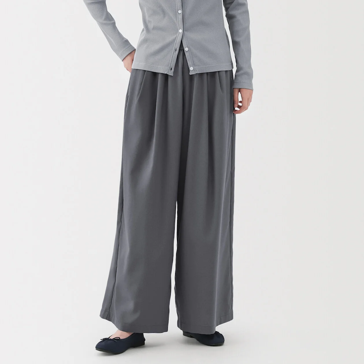 Smooth Pleated Easy Wide Pants - Image 6