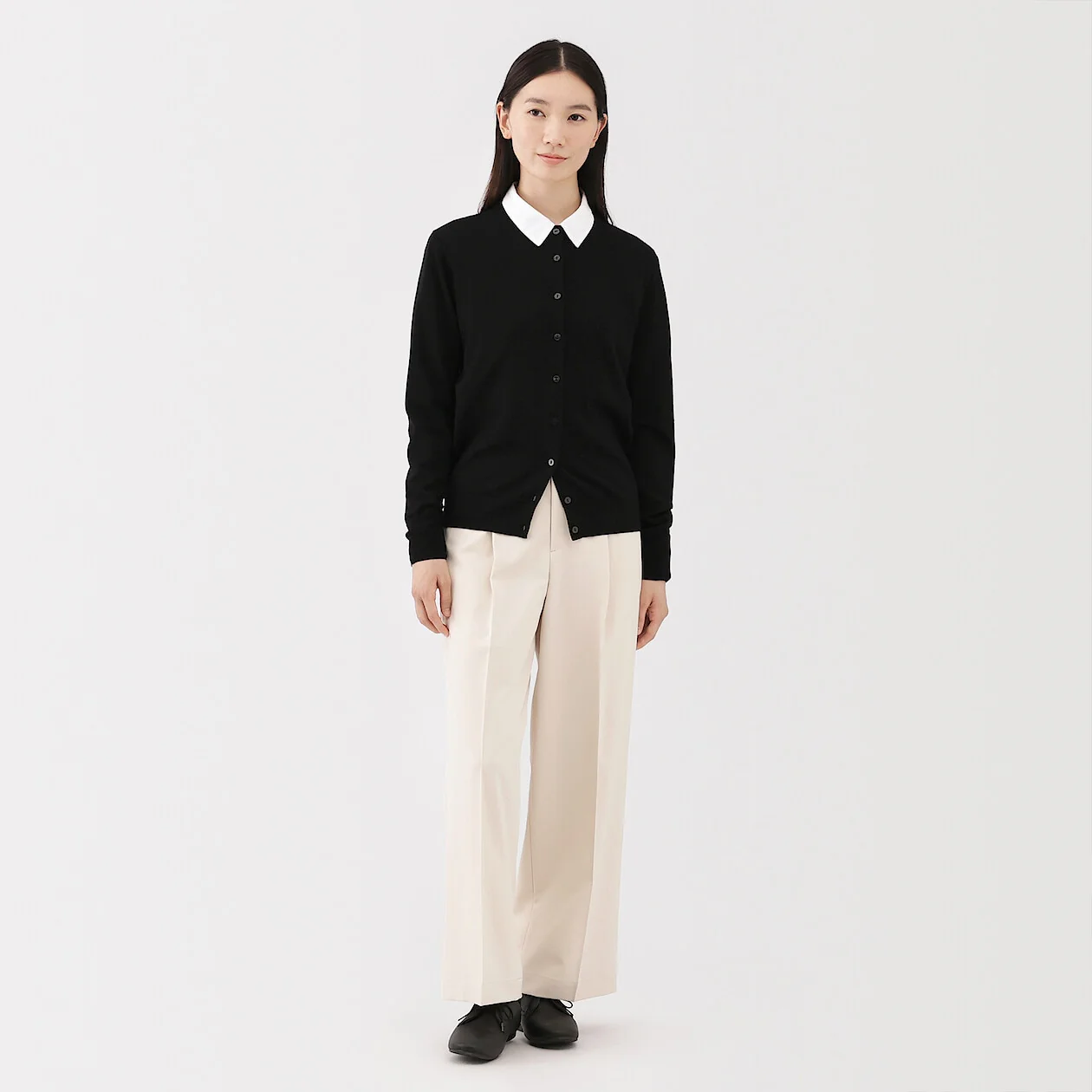 Washable Wool High-Gauge Crewneck Cardigan - Image 16